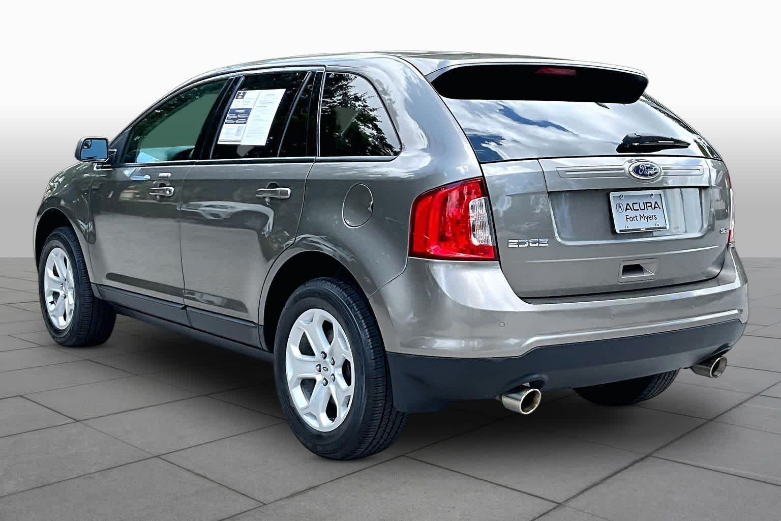 Used 2013 Mineral Grey Metallic Ford SEL image 12