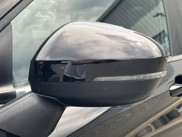 Used 2025 Black Mitsubishi ES image 40