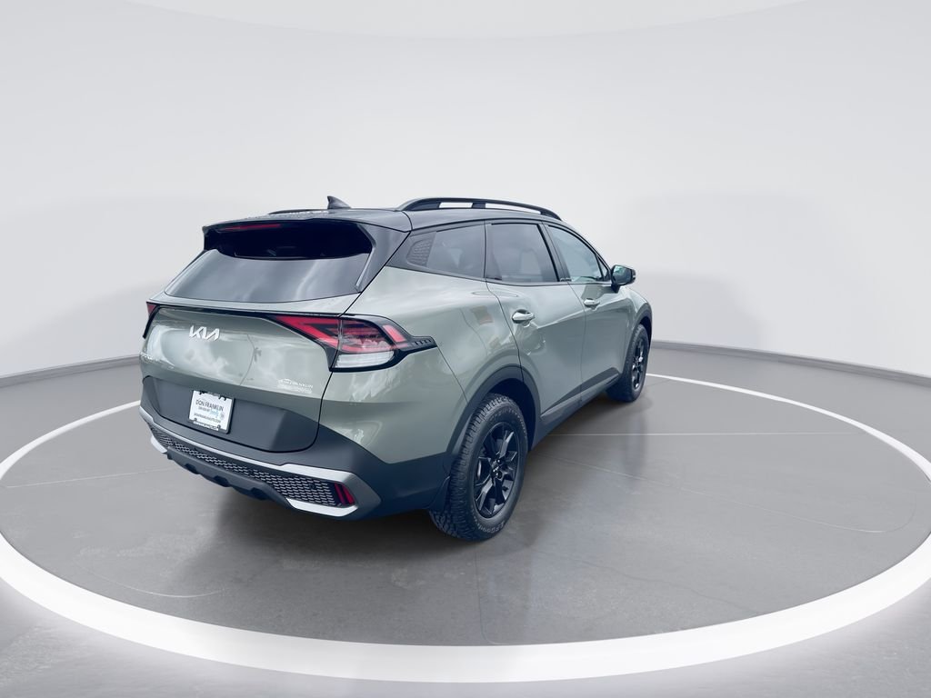 Used 2024 Green Kia X-Pro Prestige image 8