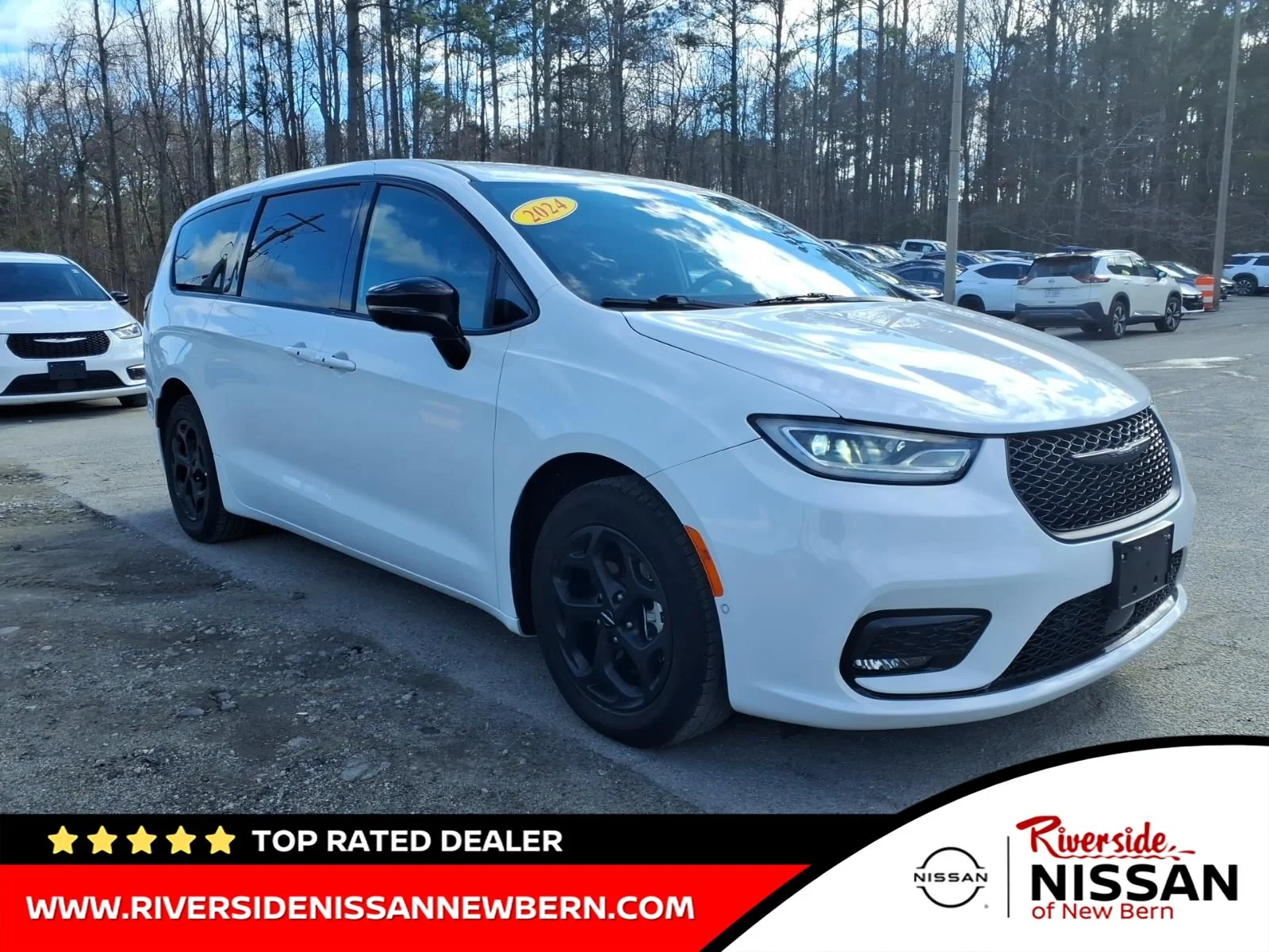2024 Chrysler Pacifica Hybrid Select S-Appearance PHEV's photo