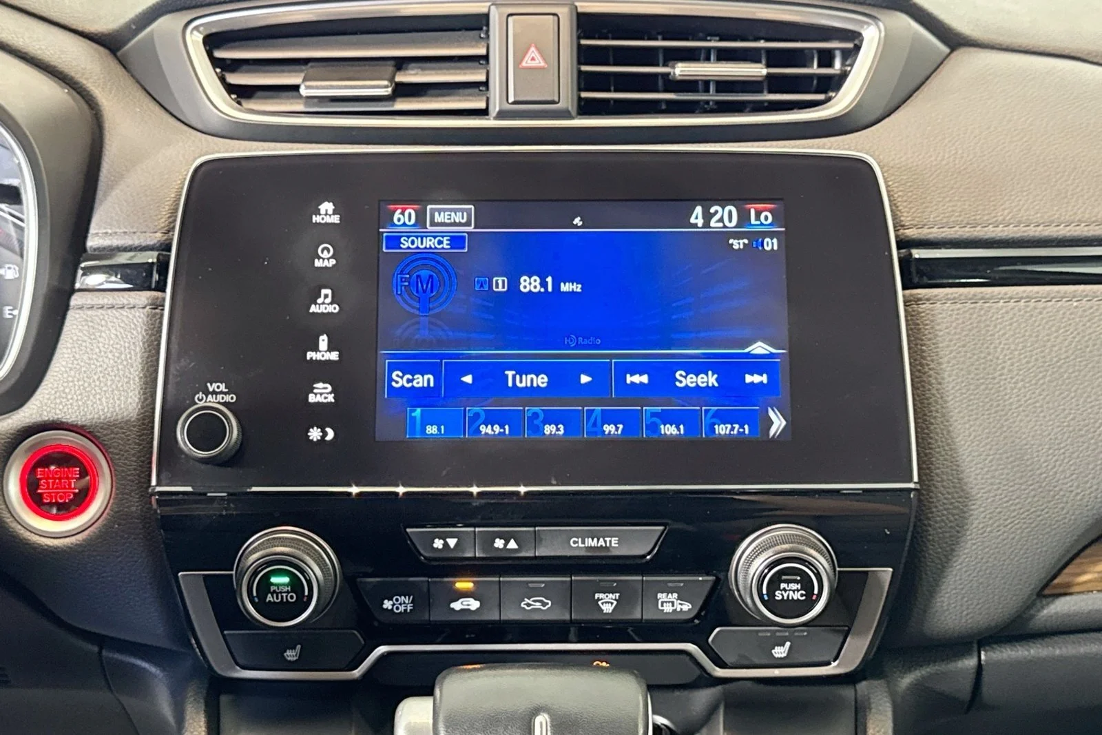 Used 2018 Obsidian Blue Pearl Honda Touring image 15