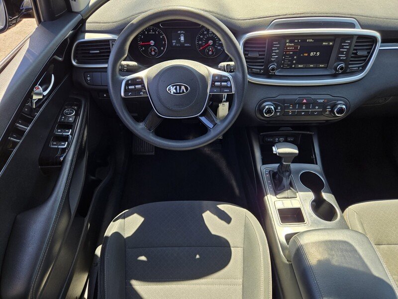 Used 2020 Ebony Black KIA L FWD image 12
