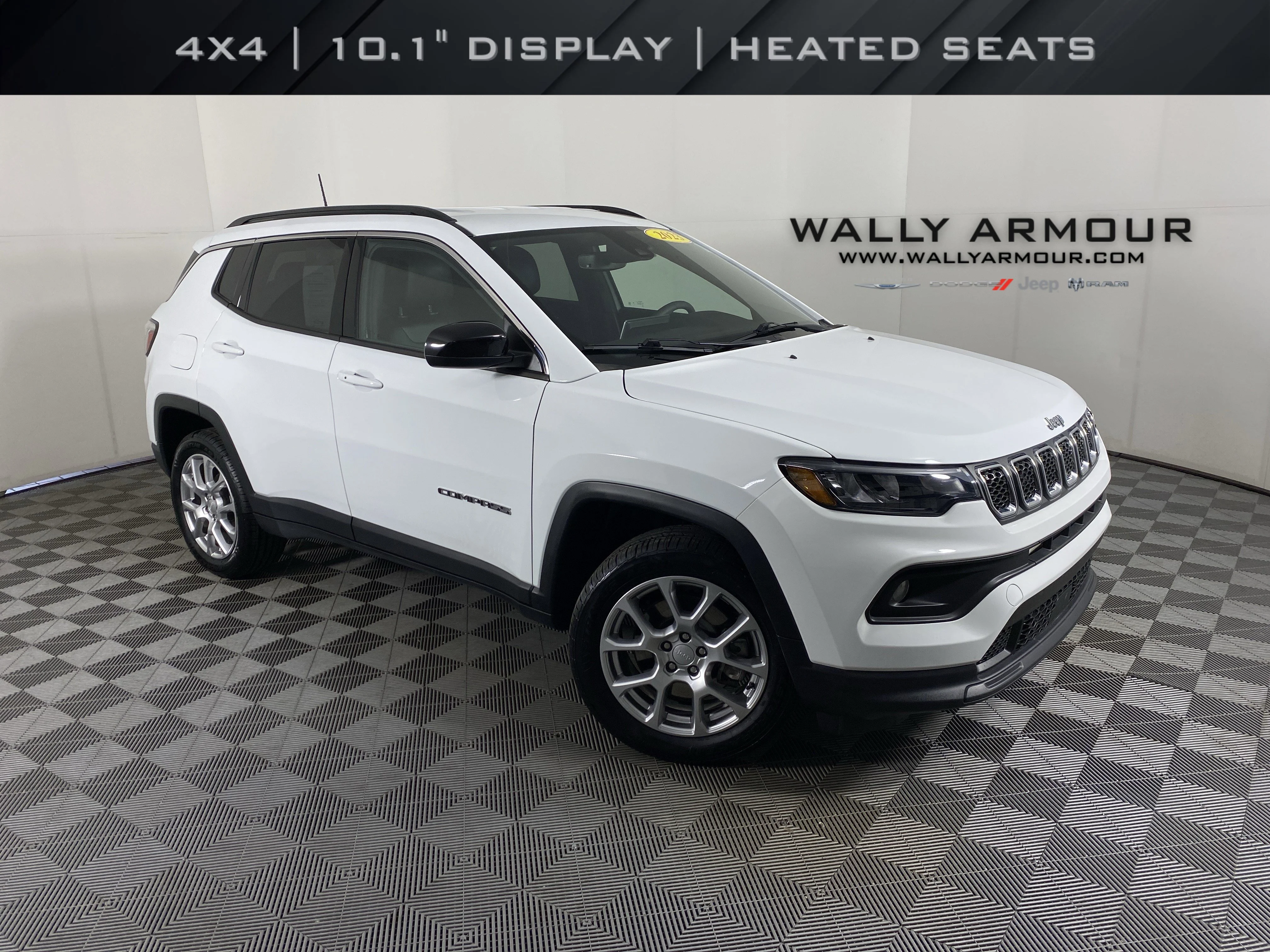 2023 Jeep Compass Latitude Lux 4X4's photo