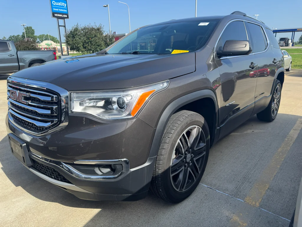 Used 2019 Smokey Quartz Metallic GMC SLT image 1
