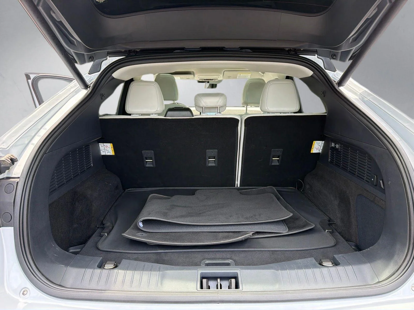 Used 2023 Space White Ford Premium image 25