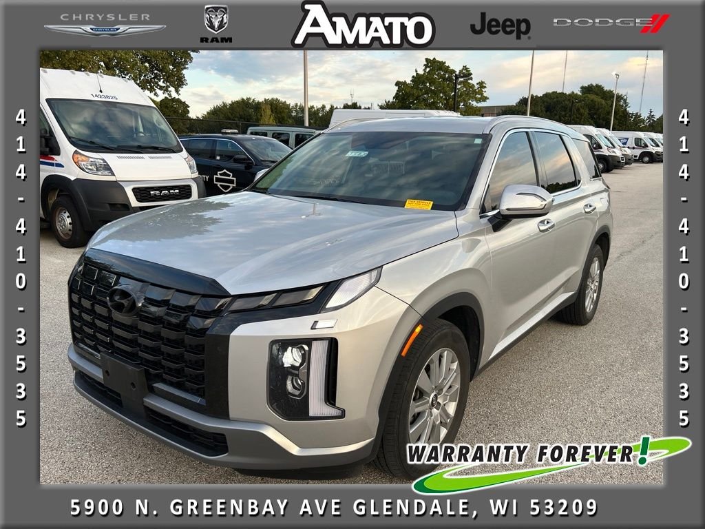 Used 2024 Silver Hyundai SEL image 1