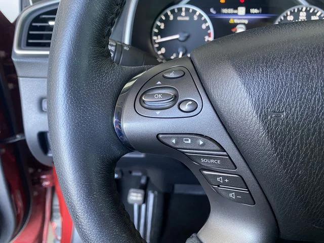 Used 2020 Cayenne Red Metallic Nissan SL image 30