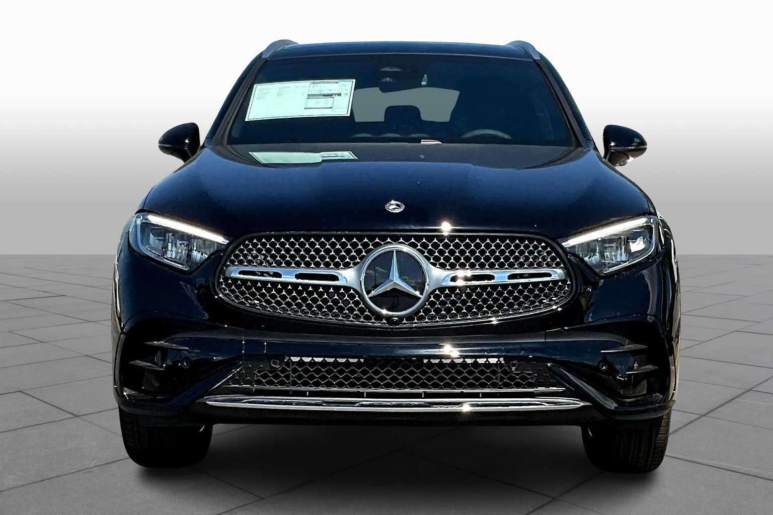 Used 2026 Black Mercedes-Benz GLC 300 image 3