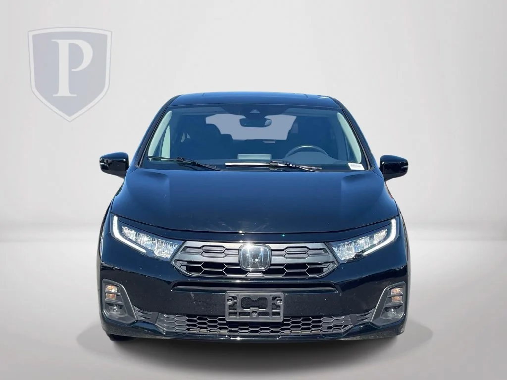 Used 2025  Honda EX-L image 3