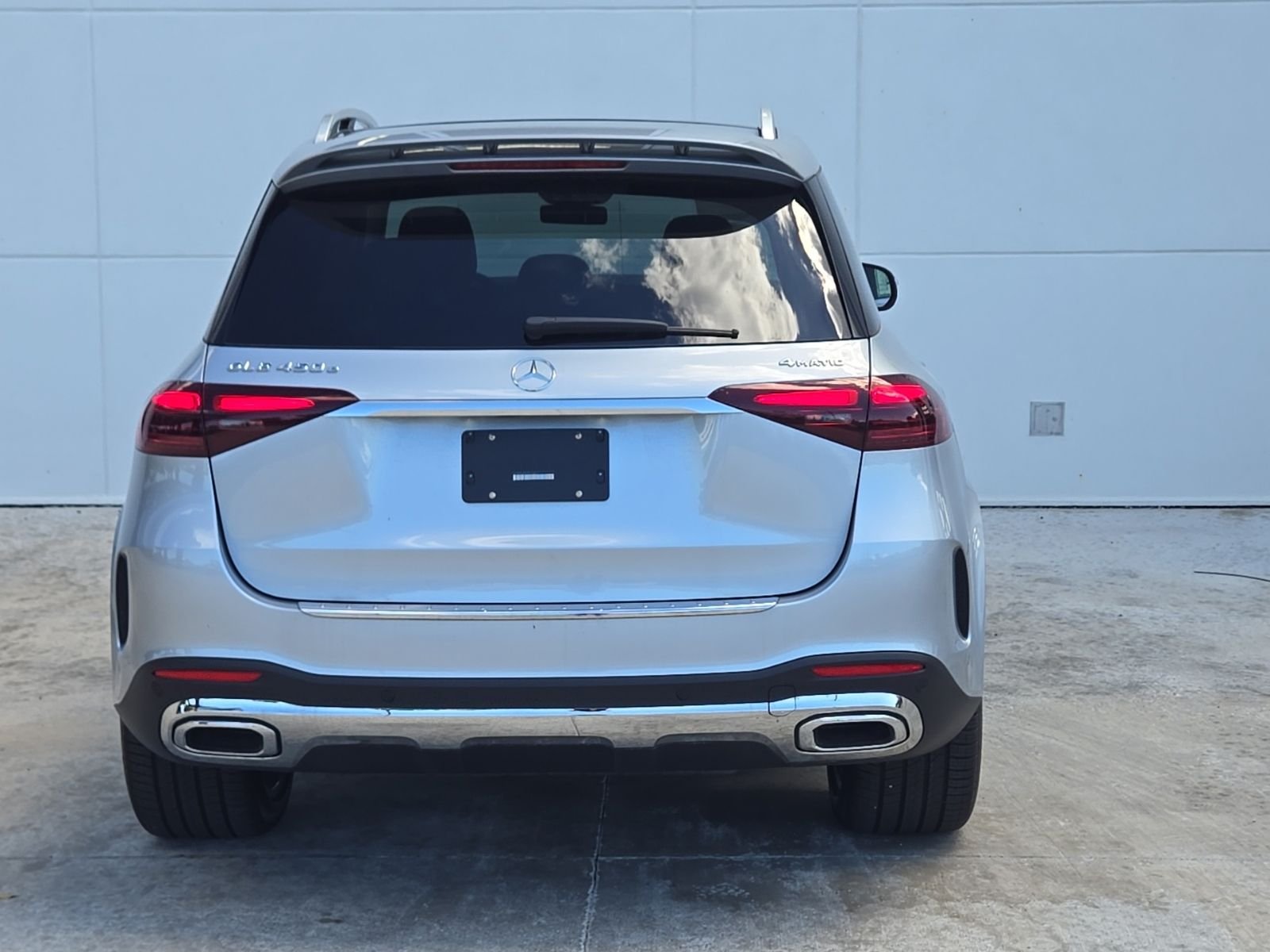 New 2026 Cirrus Silver Metallic Mercedes-Benz GLE 450e image 5