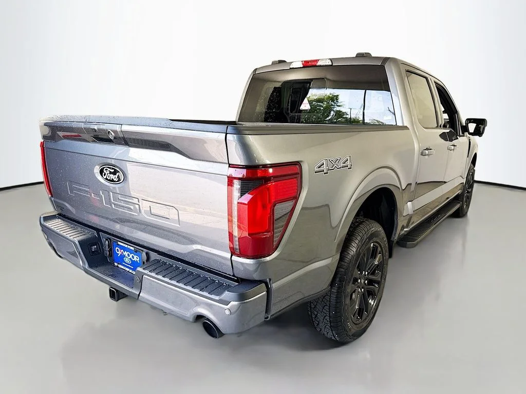 New 2026 Carbonized Gray Metallic Ford XLT image 7
