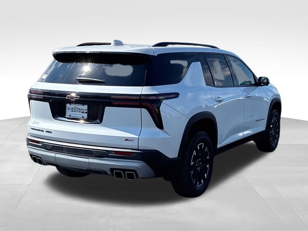 Used 2024 White Chevrolet Z71 image 8