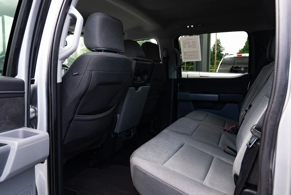 Used 2024 Gray Ford XLT image 21