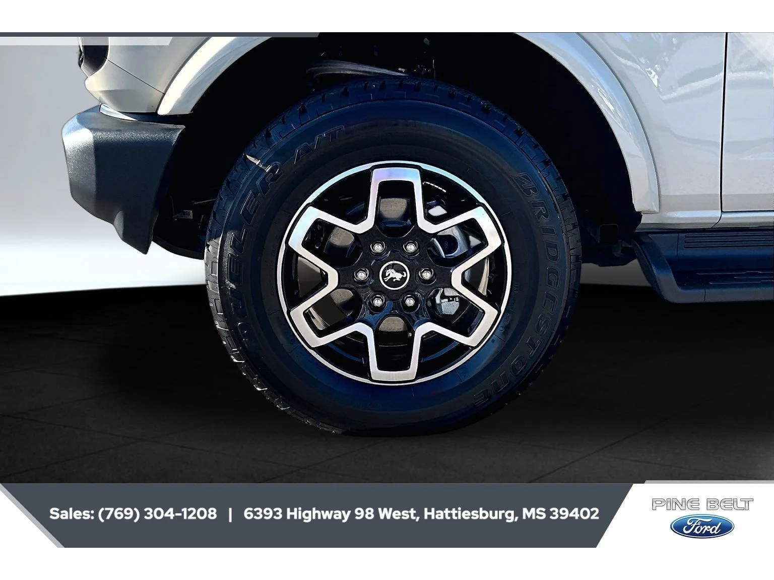 Used 2025 Desert Sand Ford Outer Banks image 7