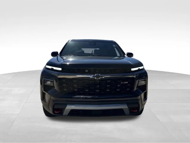 Used 2025 Black Chevrolet Z71 image 4