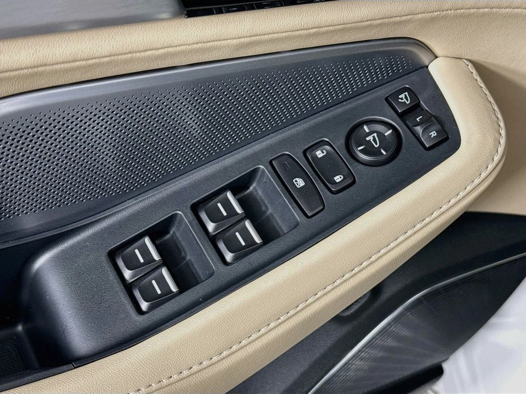 New 2026 Platinum White Pearl Acura Technology Package image 19