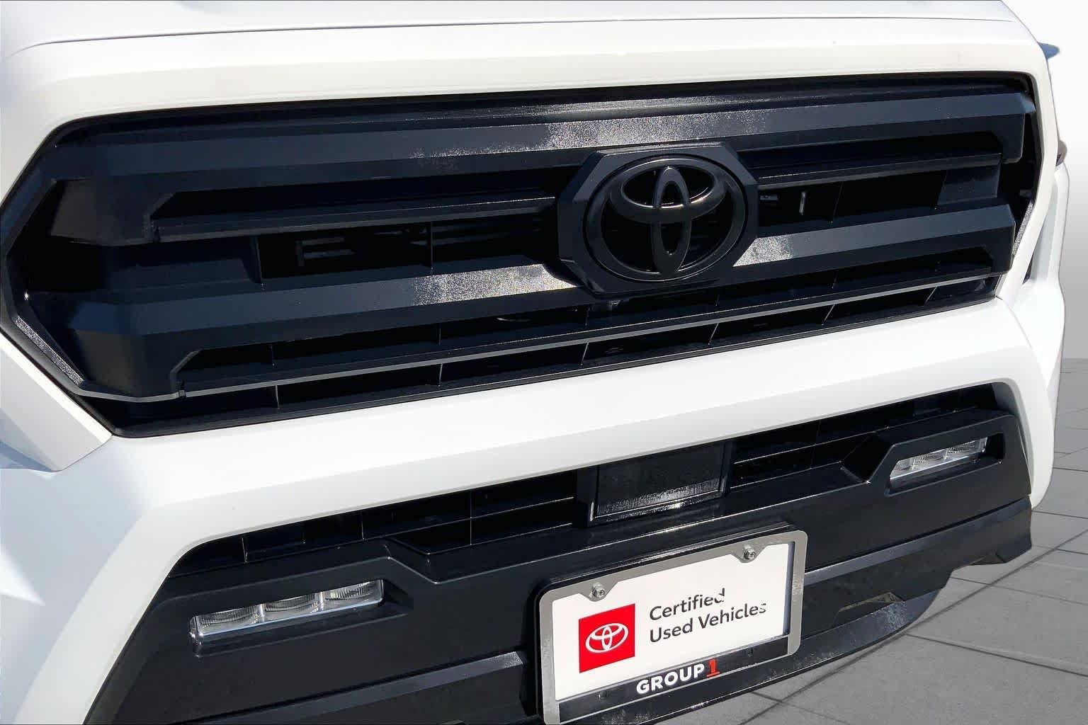 Used 2026 Ice Cap Toyota SR5 image 29