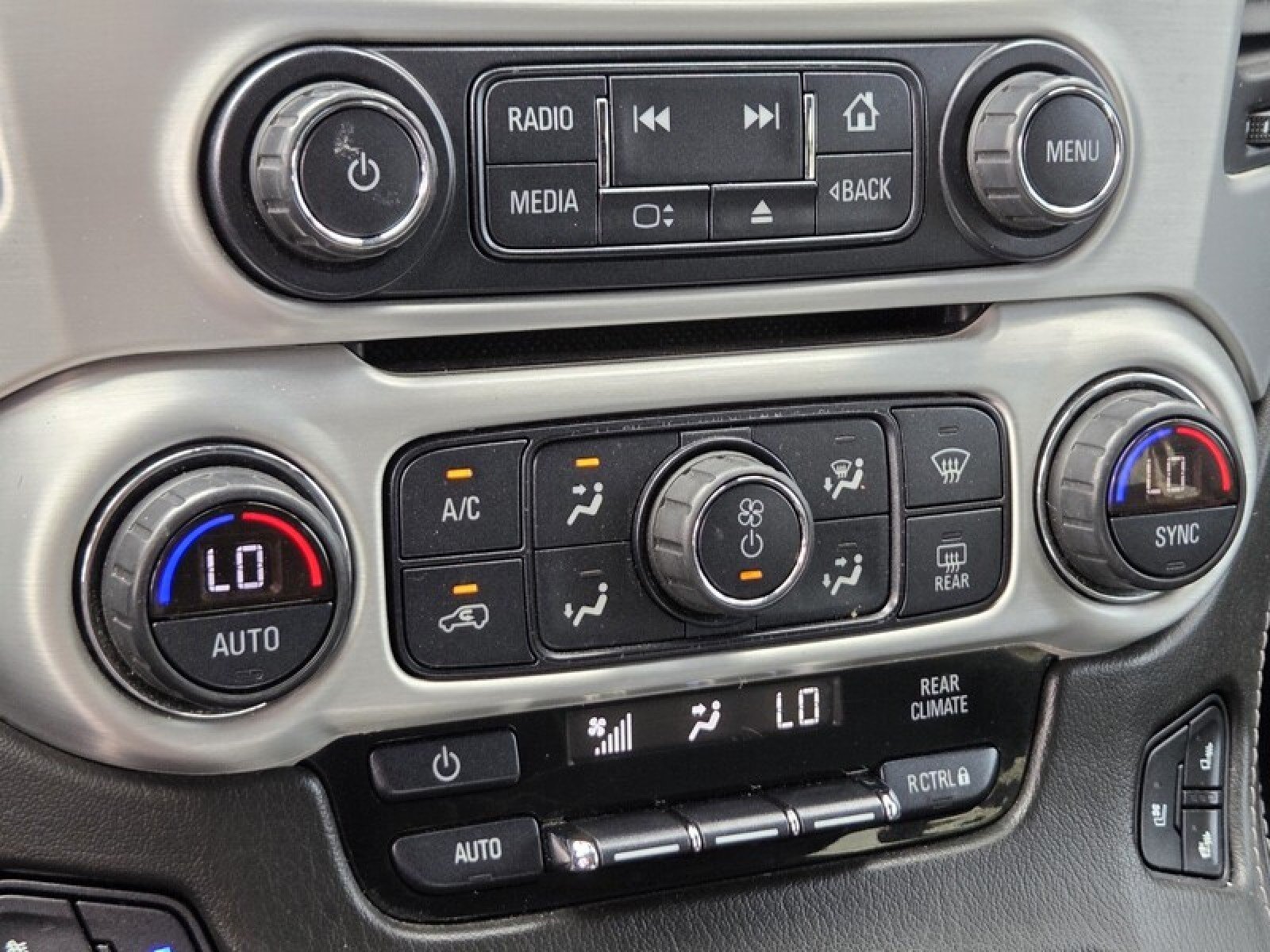 Used 2019 Onyx Black GMC SLT image 32