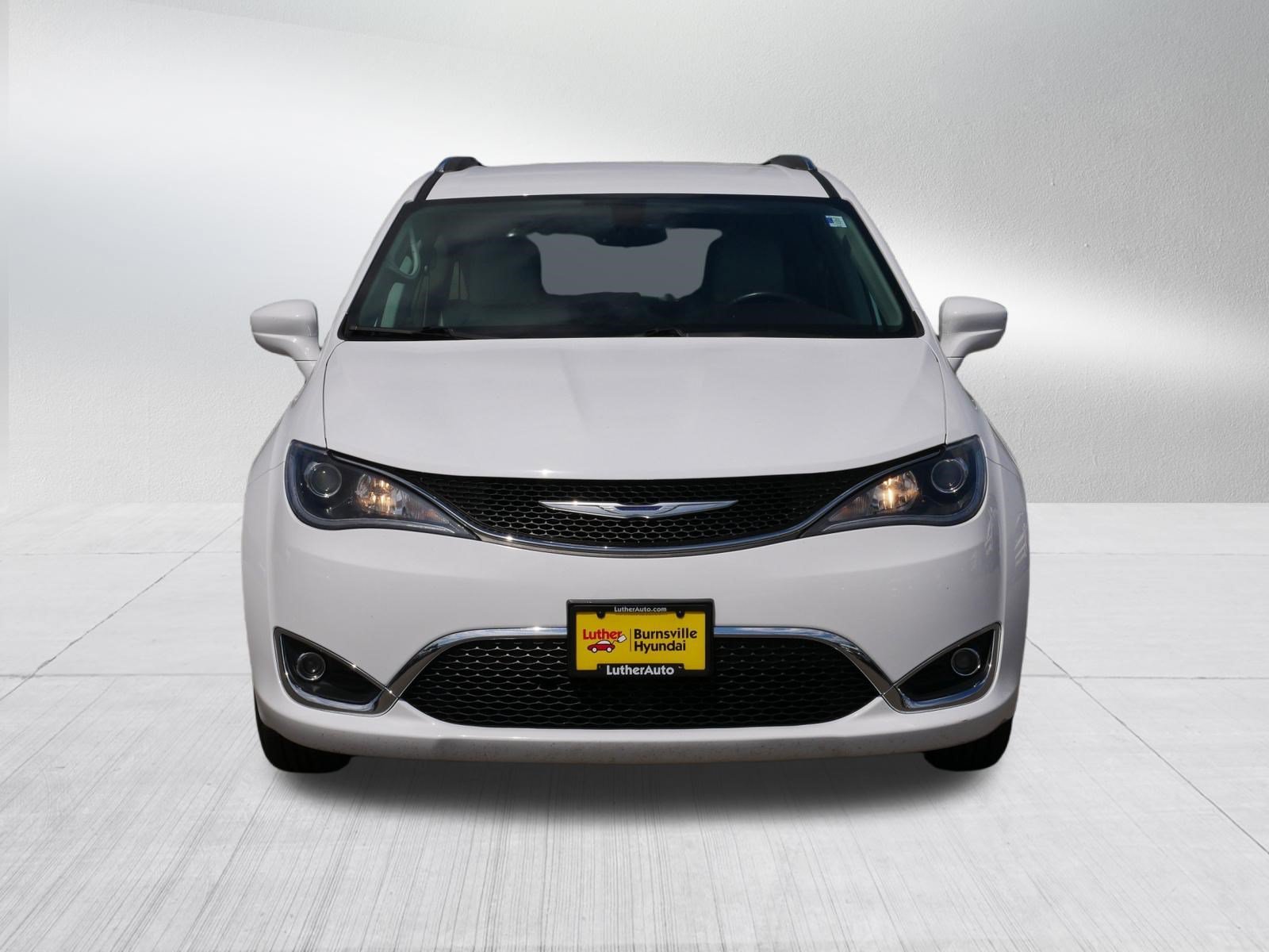 Used 2018 Chrysler Pacifica Touring L Plus with VIN 2C4RC1EG6JR235312 for sale in Burnsville, Minnesota