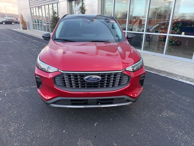 New 2026 Rapid Red Metallic Tinted Clearcoat Ford Active® image 34