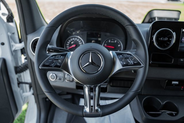 2025 Mercedes-Benz Sprinter Cargo Van Base - Photo 58