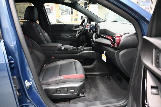 2027 Chevrolet Equinox RS - Photo 10