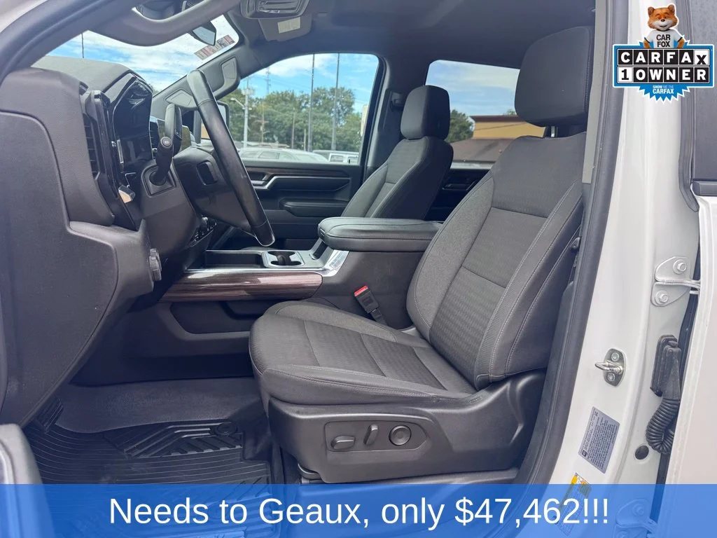 Used 2024 White Chevrolet LT image 15