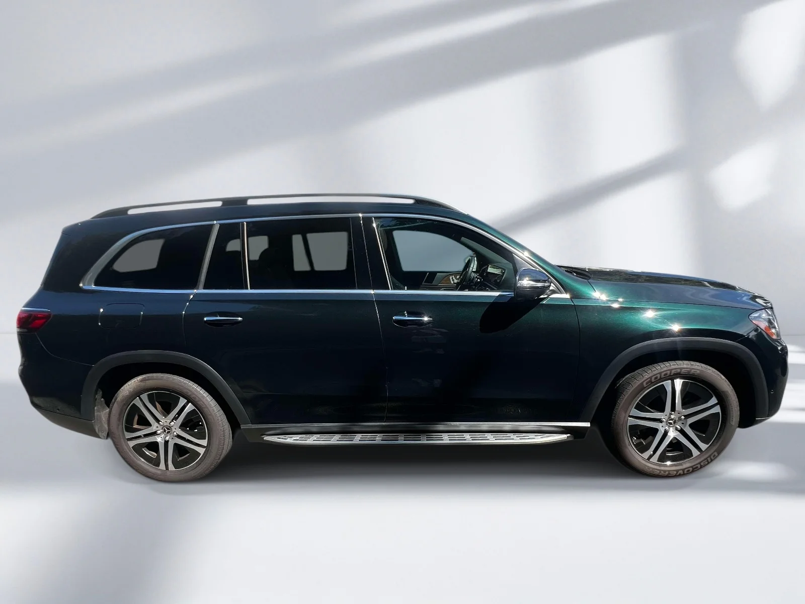 Certified Used 2022 Emerald Green Metallic Mercedes-Benz GLS 450 image 3