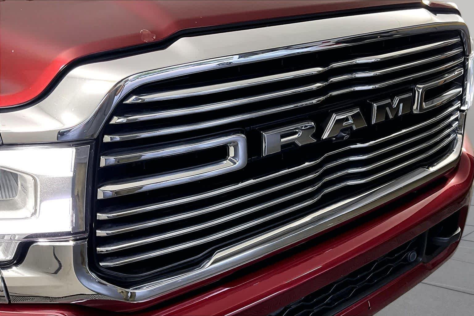 Used 2021 Delmonico Red Pearlcoat Ram Laramie image 28
