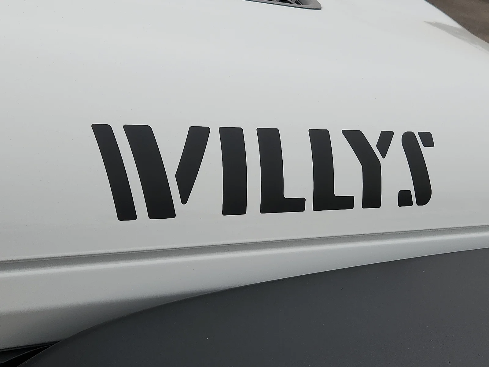 New 2026 Bright White Clear-Coat  Paint Jeep 4-DOOR WILLYS image 9