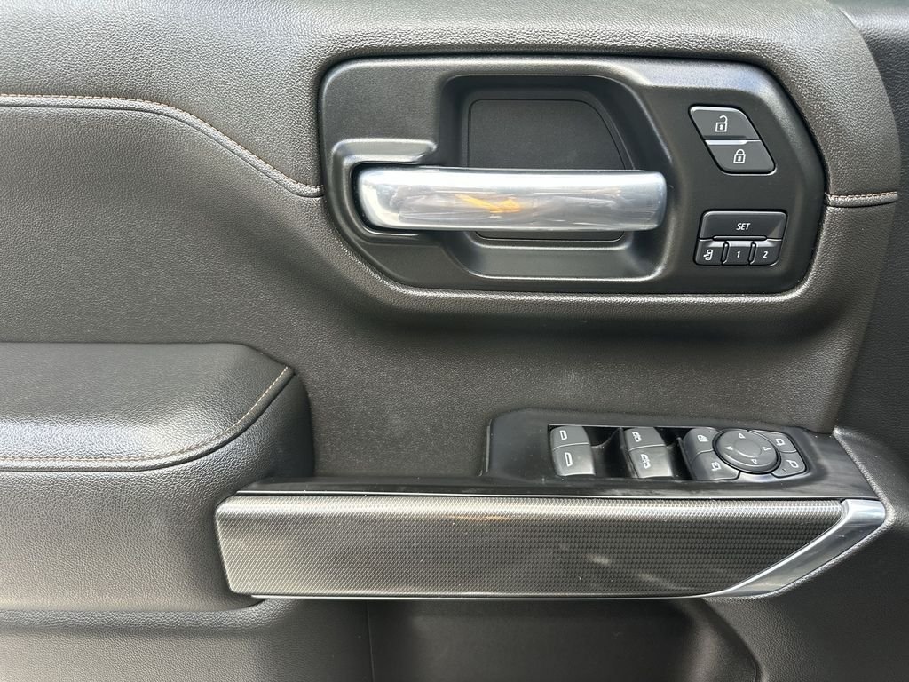 Used 2019 ONYX BLACK GMC AT4 image 23