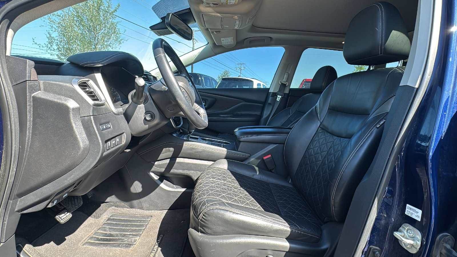 Certified Used 2020 Deep Blue Pearl Nissan Platinum image 9