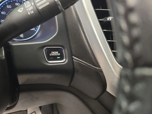 Used 2020 Summit White GMC SLE image 29