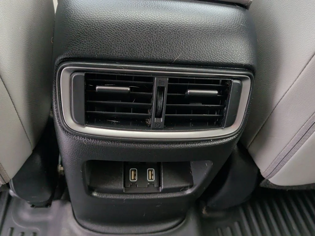 Used 2018 Lunar Silver Metallic Honda Touring image 35