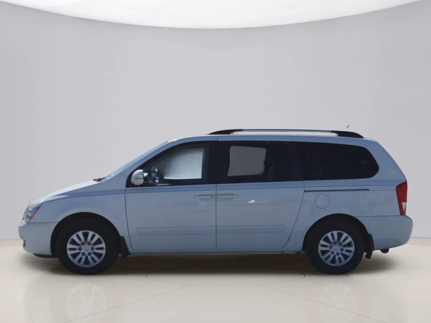 Used 2014 White Kia BASE image 2