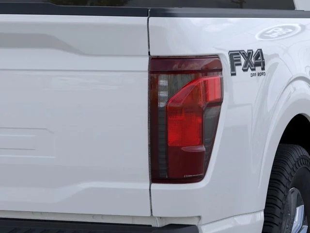 New 2026 Oxford White Ford XLT image 43