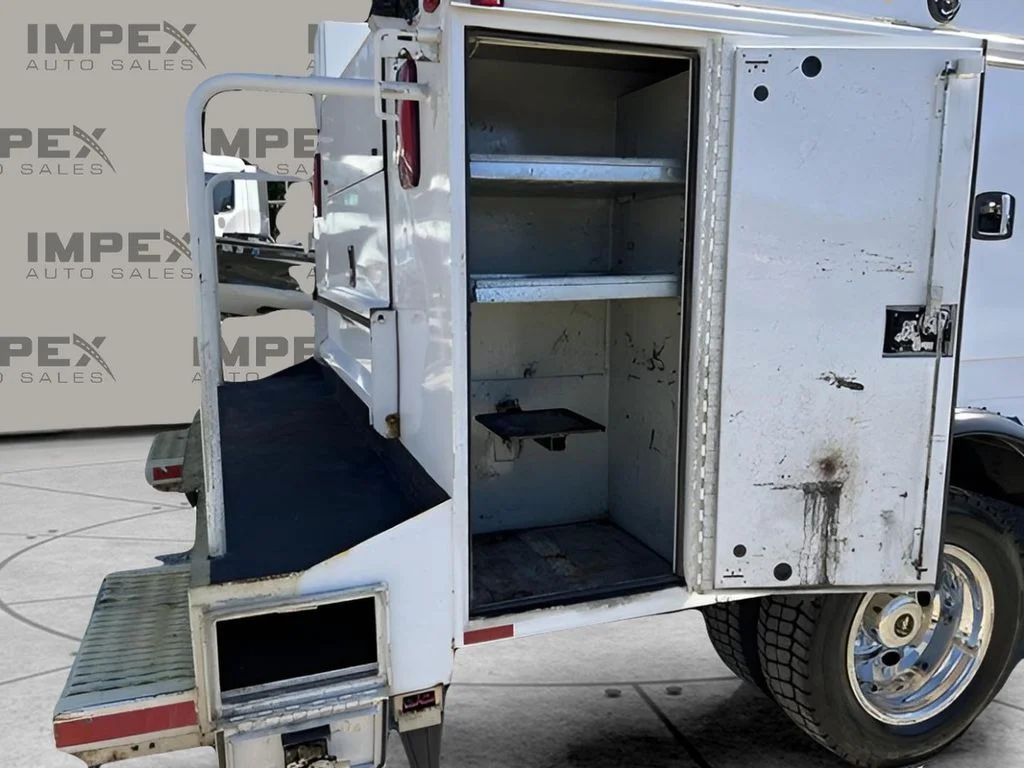 Used 2019 White Ford XL image 80