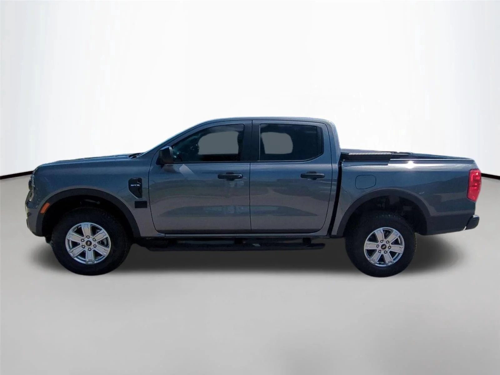 Used 2025 Carbonized Gray Ford XL image 2