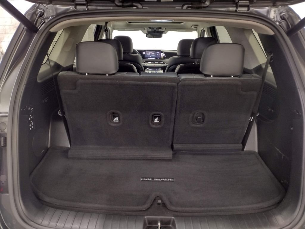 Used 2022 Rainforest Hyundai Limited image 16