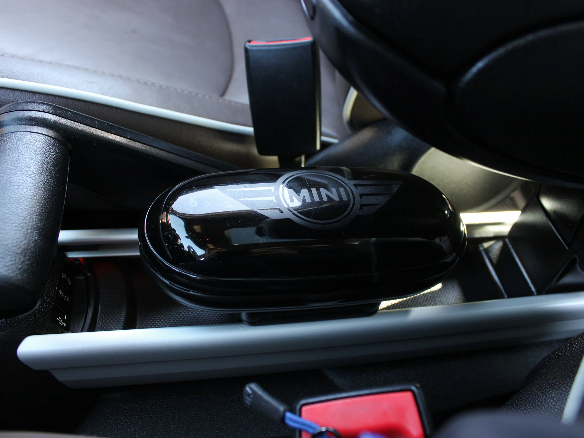 Used 2014  MINI S * AWD | Manual | Harman/Kardon | Heated Seats | Dual-Pane Sunroof image 27