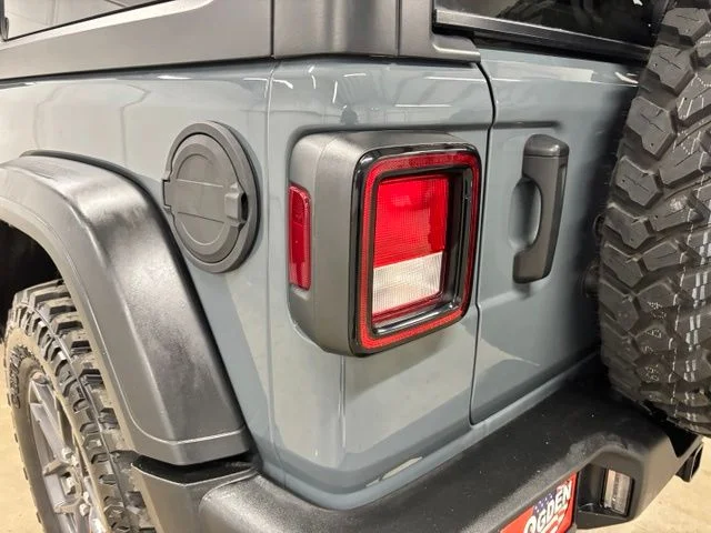 Used 2025 Gray Jeep Sport image 5