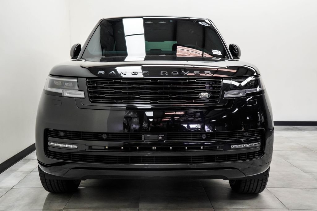 Used 2024 Black Land Rover SE image 6