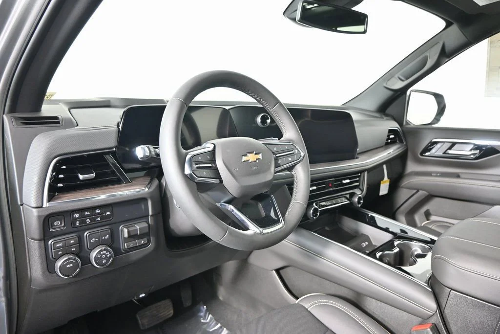 2026 Chevrolet Suburban Premier - Photo 24