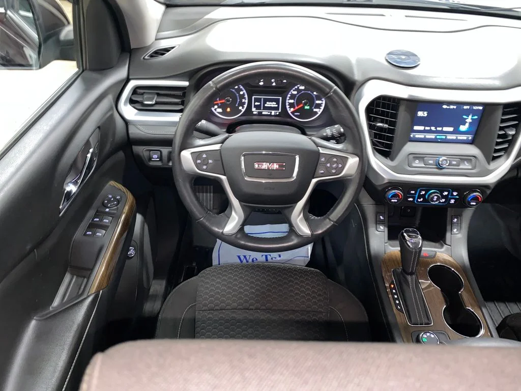 Used 2017 Red GMC SLE-2 image 25