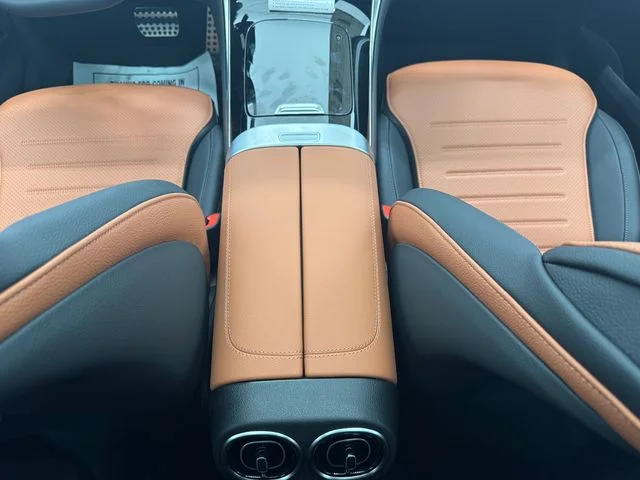 New 2027 White Mercedes-Benz GLC 300 image 41