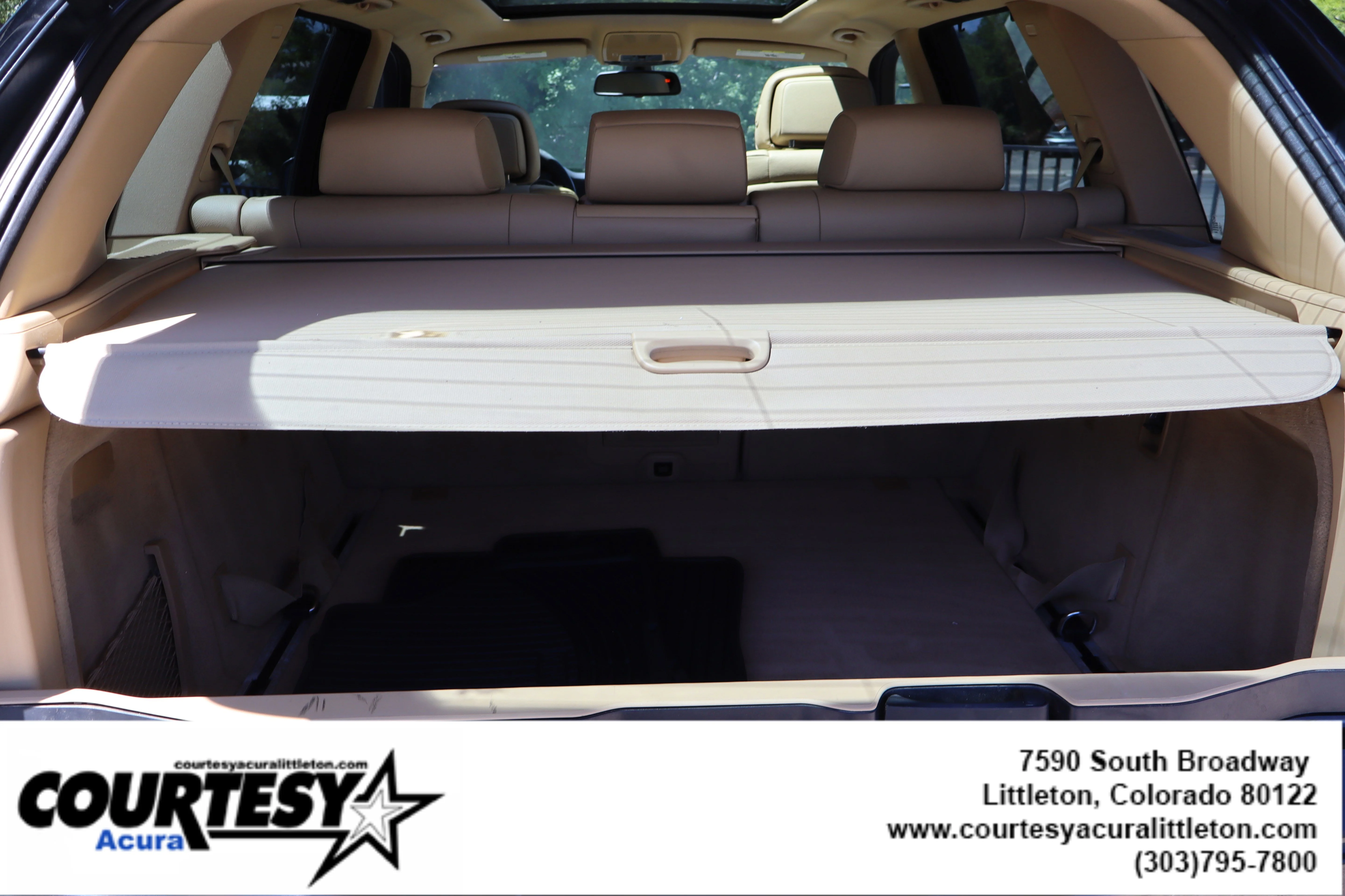 Used 2008 Black BMW 3.0si image 26