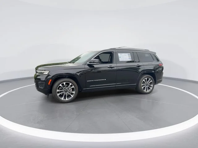 Used 2021 Black Jeep Overland image 4