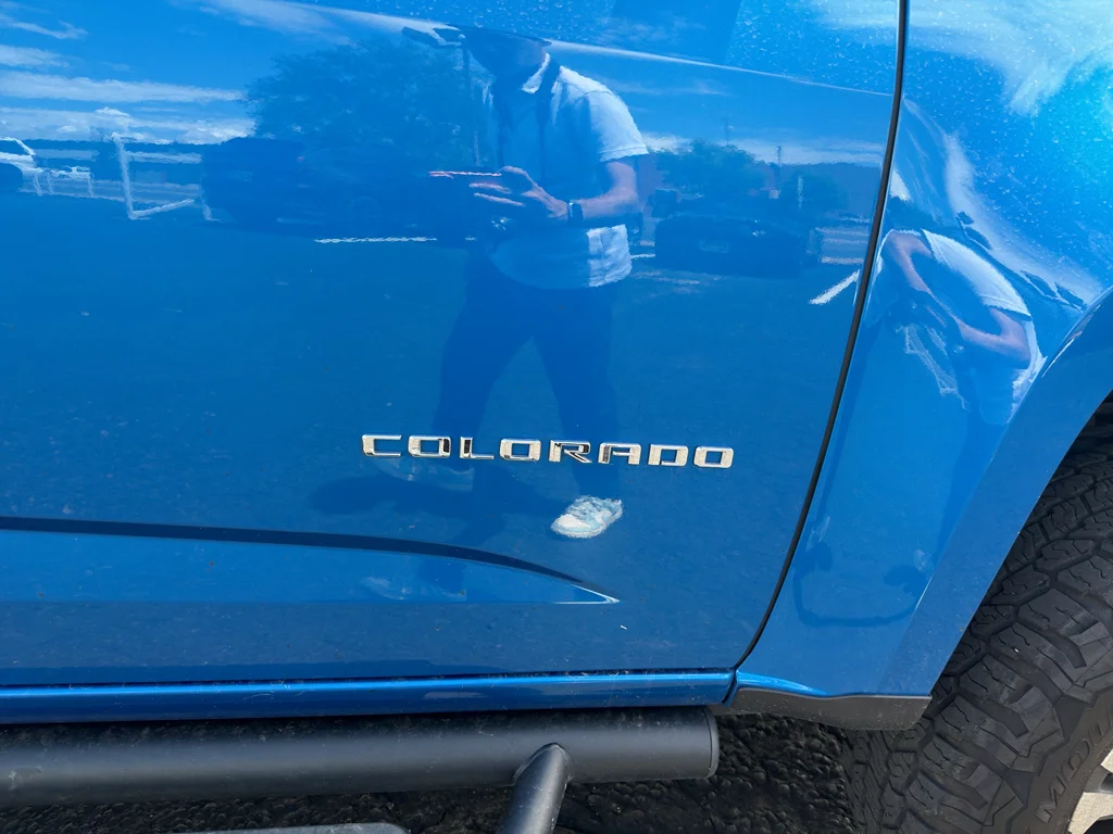 Used 2022 Bright Blue Metallic Chevrolet 4WD Z71 image 5