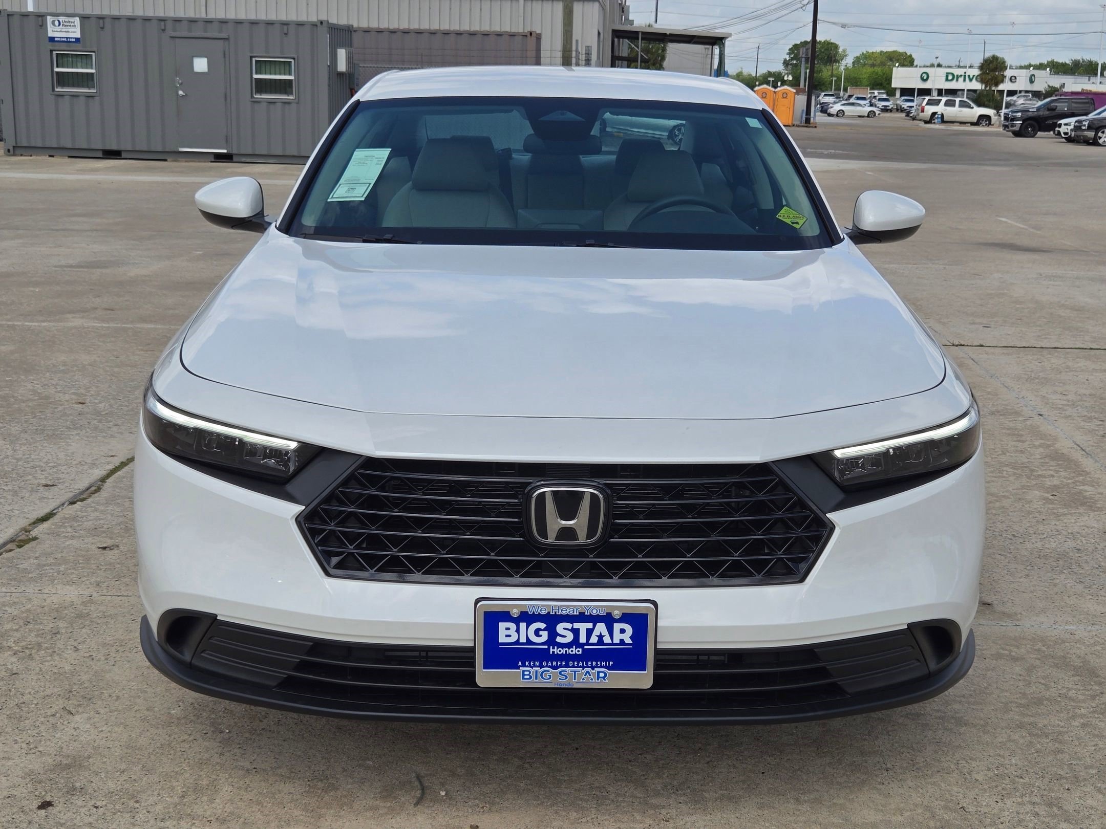 New 2026 Platinum White Pearl Honda LX image 9