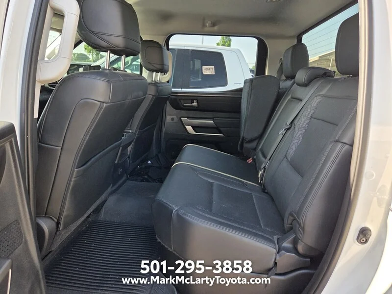 Used 2022 White TOYOTA SR5 image 5